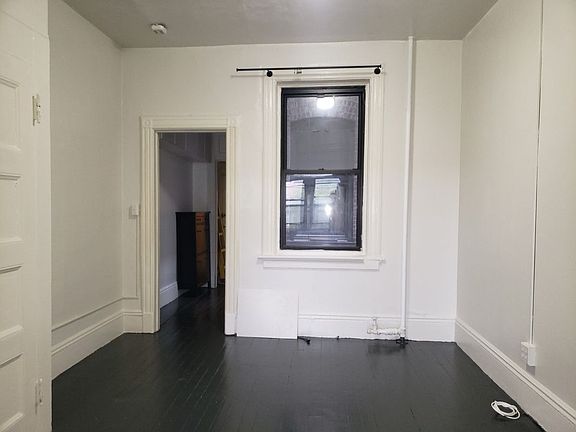 2nd image of 13 Carmine St APT 8