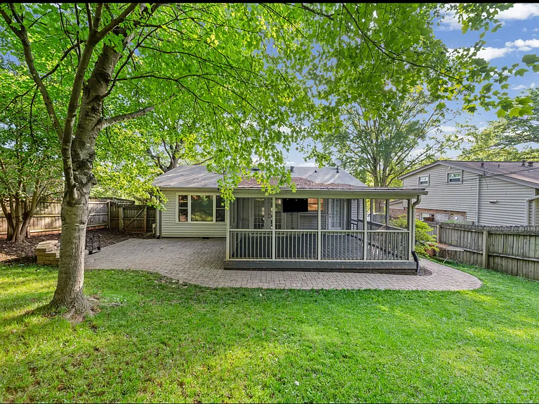 4220 Firwood Ln — Photo 25