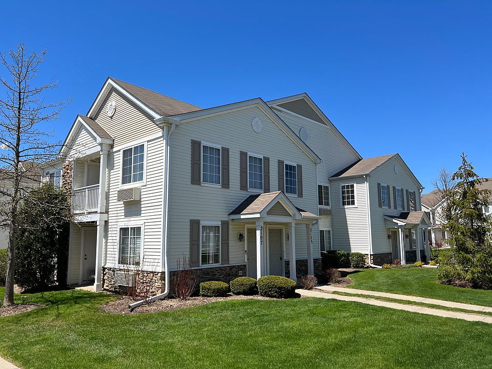 1st image of 2123 Silverstone Dr