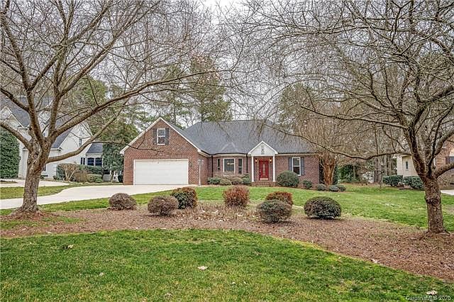 1st image of 8008 Saint Andrews Ln