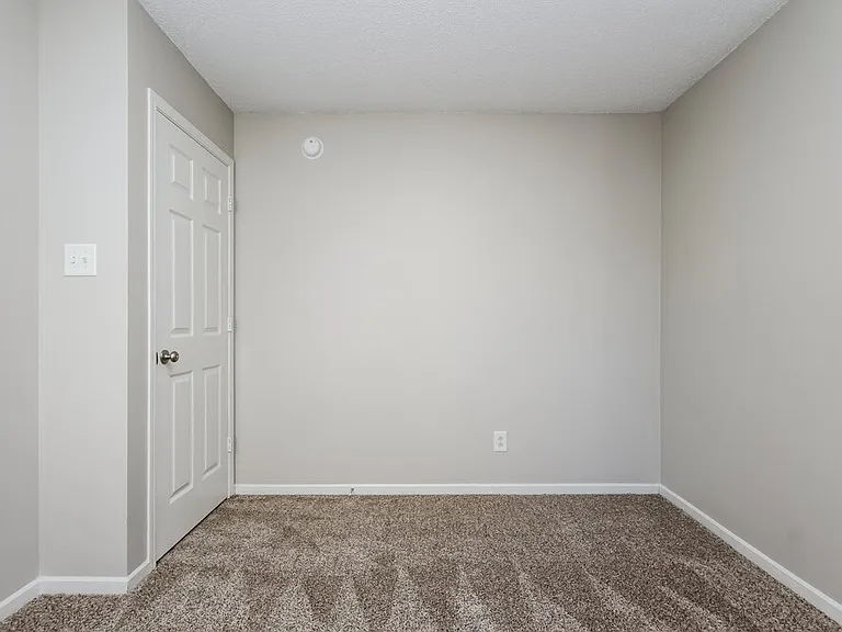 6715 Everbloom Ln — Photo 10