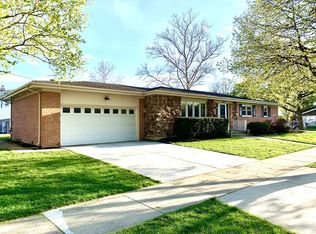 1105 E Park St, Arlington Heights, IL 60005