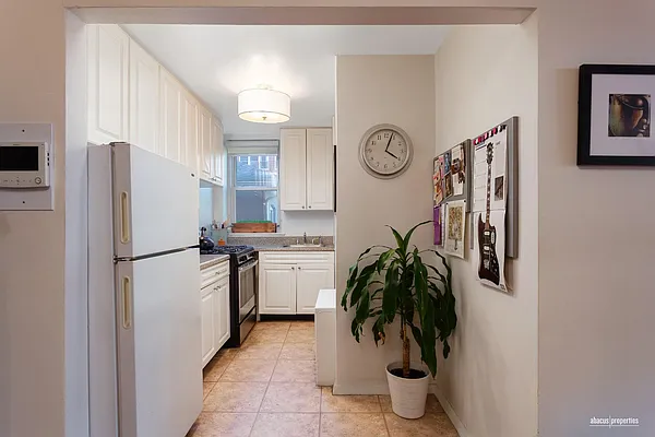 Sold by Abacus Properties | media 5