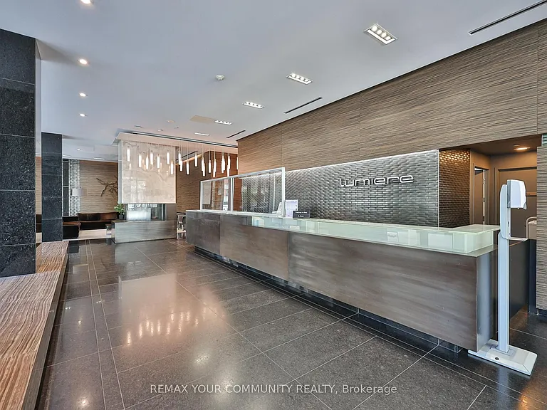 770 Bay St #Penthouse 101 — Photo 4