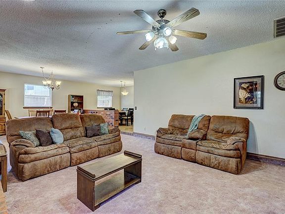 5th image of 2719 Winding Creek Cir