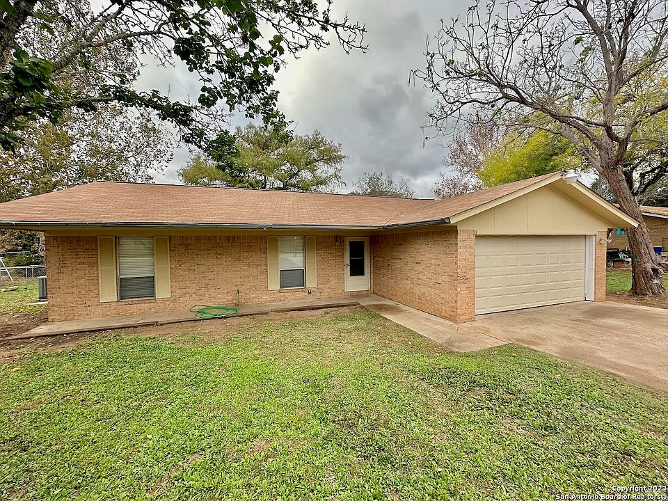 1st image of 203 HIGH MEADOW DR