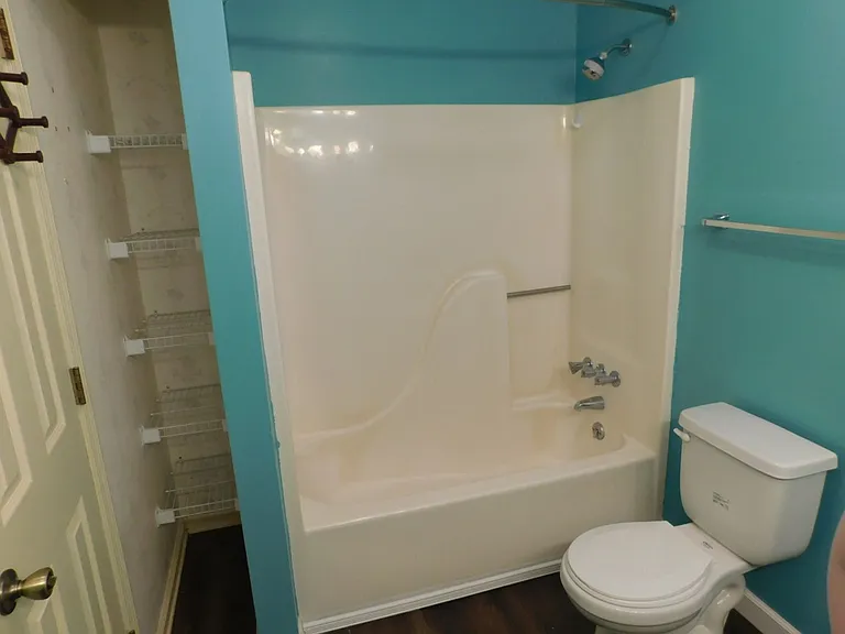 109 S Forest Dr — Photo 15