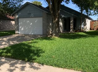404 Mariner Dr, Victoria, TX 77901