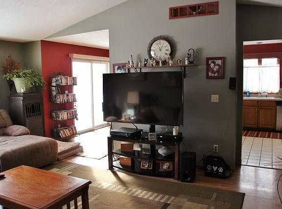 5th image of 2505 Center Lake Dr