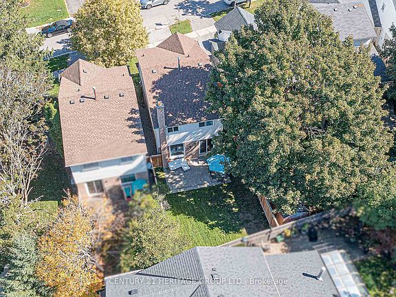 4th image of 134 Walton Dr