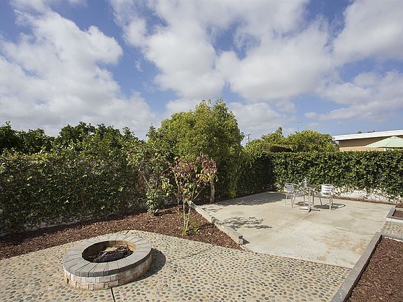 4th image of 3626 Mount Acadia Blvd