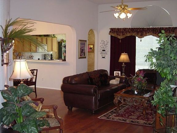View from family room to Kitchen/Pergo floors