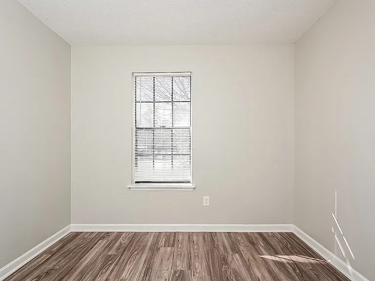 6698 Bent Creek Dr — Photo 13
