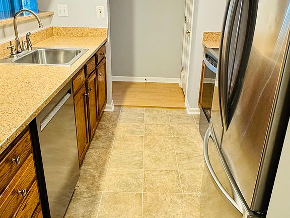 3rd image of 13113 Briarcliff Ter APT 102