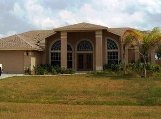 5205 NW Bengal St, Port Saint Lucie, FL 34983