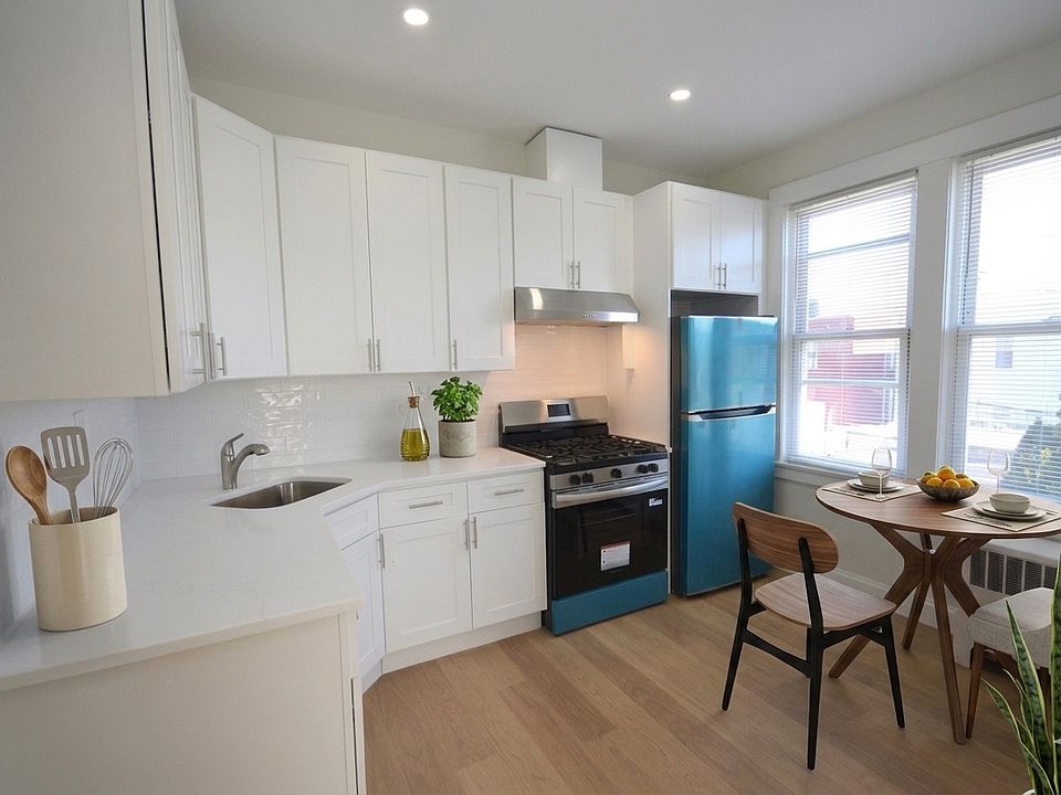 1st image of 376 Van Nostrand Ave #2