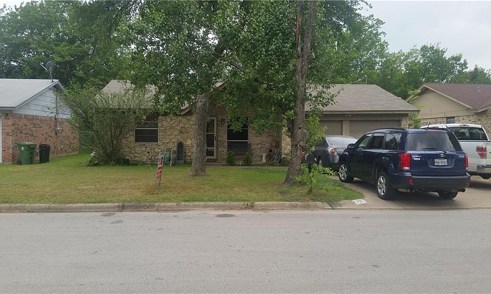 1st image of 525 Holly Hill Dr