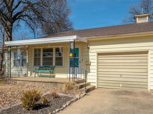 603 E 9th St, Ottawa, KS 66067