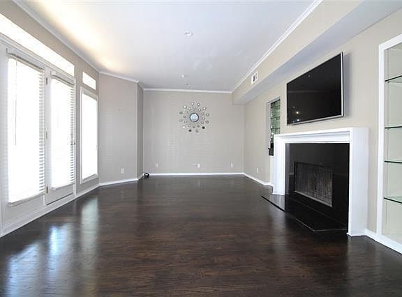 2nd image of 4040 Avondale Ave #408