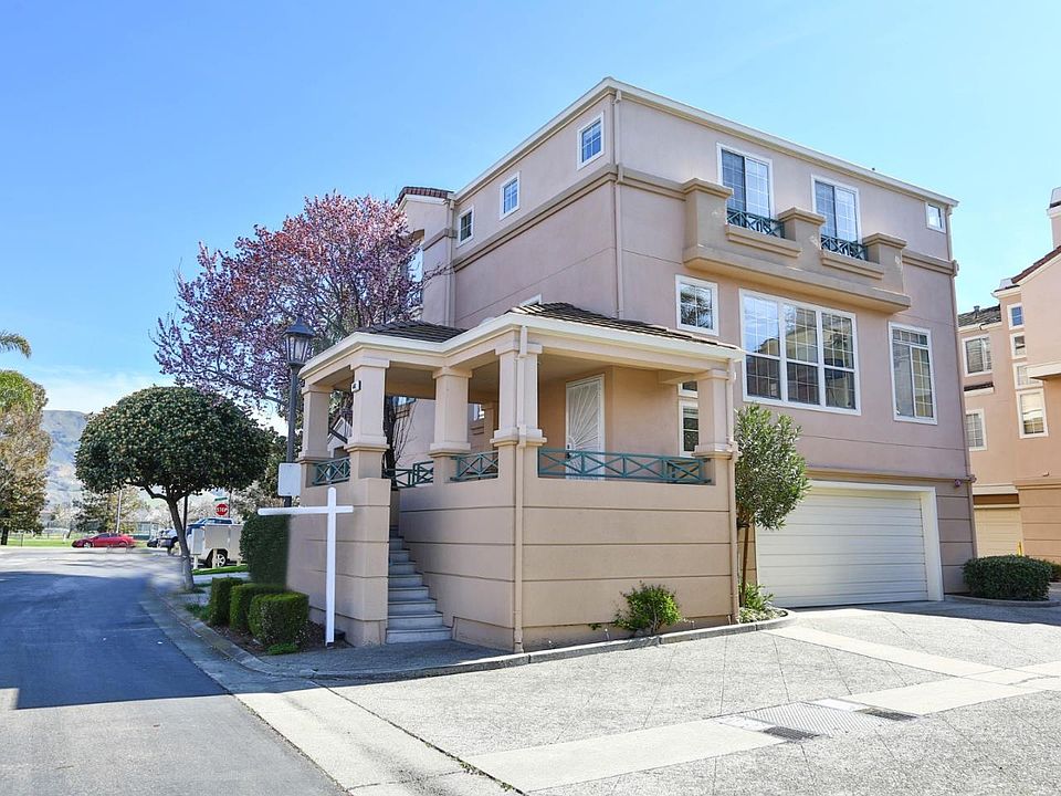 1st image of 448 Cascadita Ter