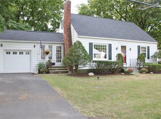 108 Coolidge Rd, North Syracuse, NY 13212