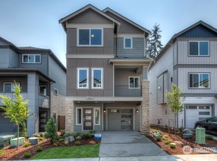 307 207th St SE #EH08, Bothell, WA 98012