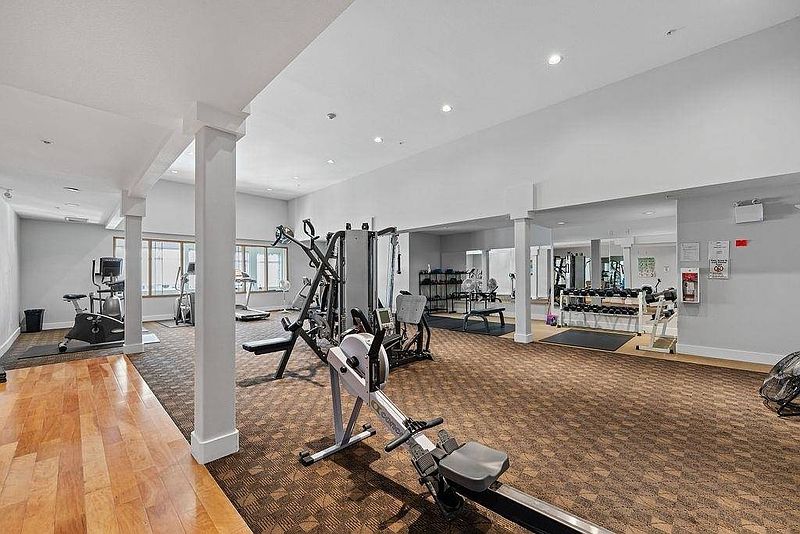 Richmond Townhouse for rent - 3 Bedrooms — photo 9