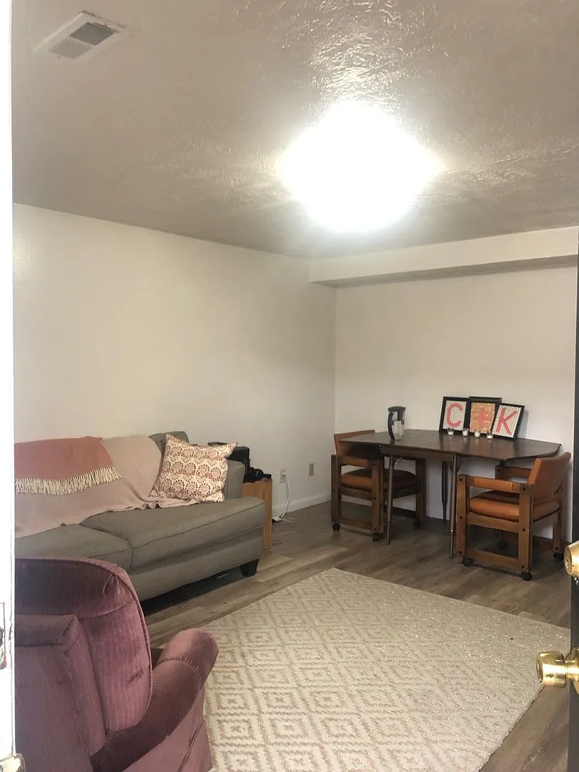 Building Photo - 473 S State St #125