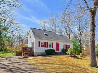 6 Hillside Rd, Plainville, MA 02762