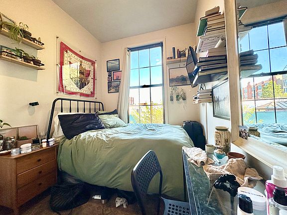 5th image of 29 Saint Nicholas Ave #2B