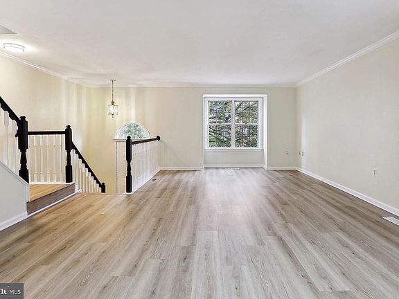 2nd image of 13711 Crystalford Ct