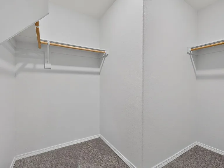 1504 Gulfstream Dr SE — Photo 23