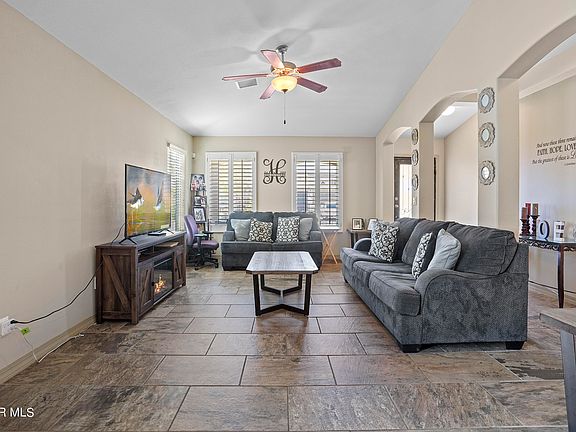 4th image of 3868 Loma Cortez Dr