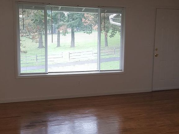 2nd image of 503 E Reserve St #515