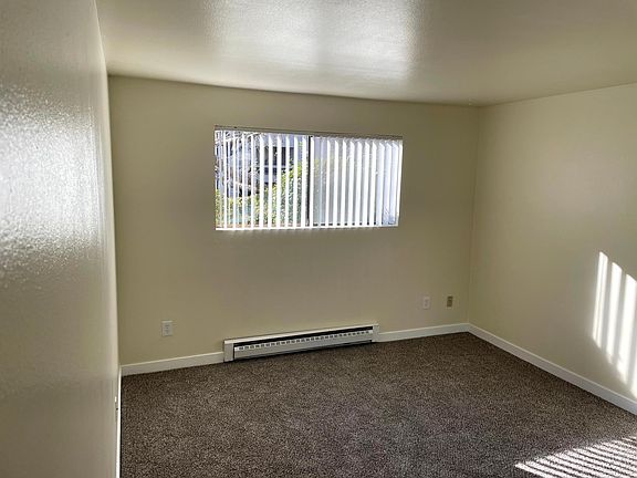 4th image of 22022 6th Ave S APT 113