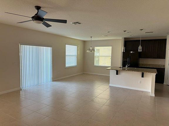 3rd image of 2716 Monticello Way