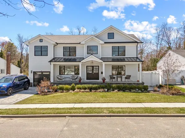 4 Allison Drive, Old Bethpage, NY 11804