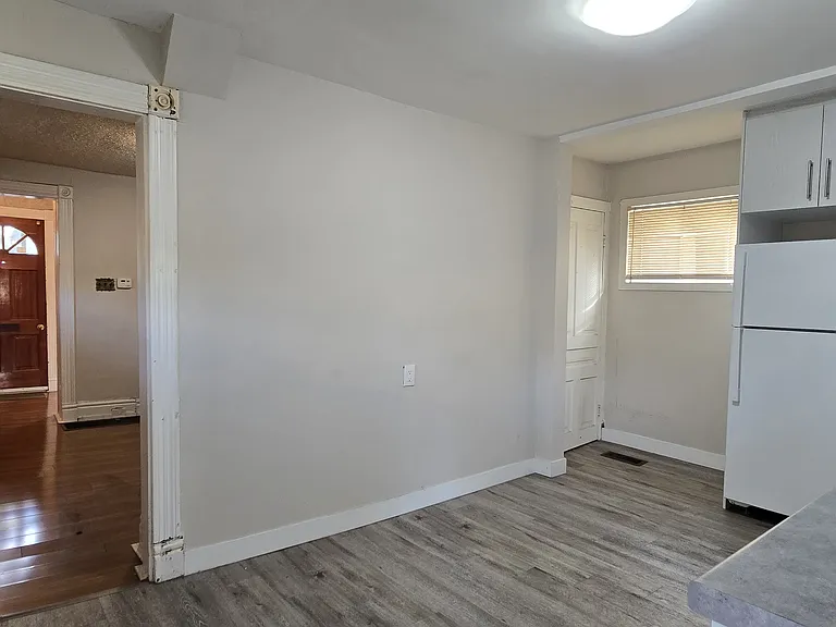 75 Rogers Ave — Photo 12