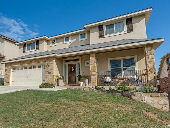 2nd image of 24435 Canyon Row