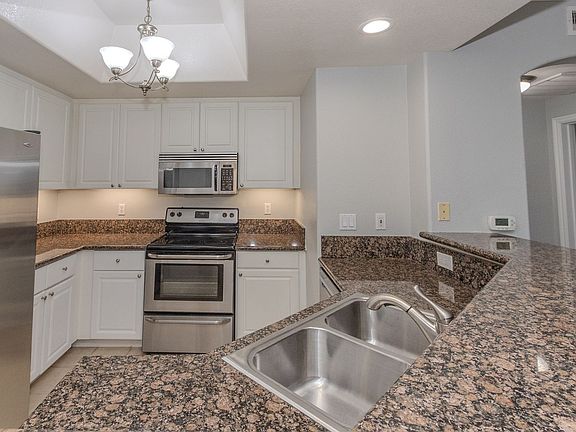 5th image of 9293 Regents Rd #C108