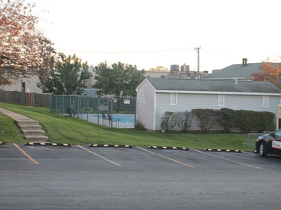 3rd image of 451 Meadow Green Ln #1