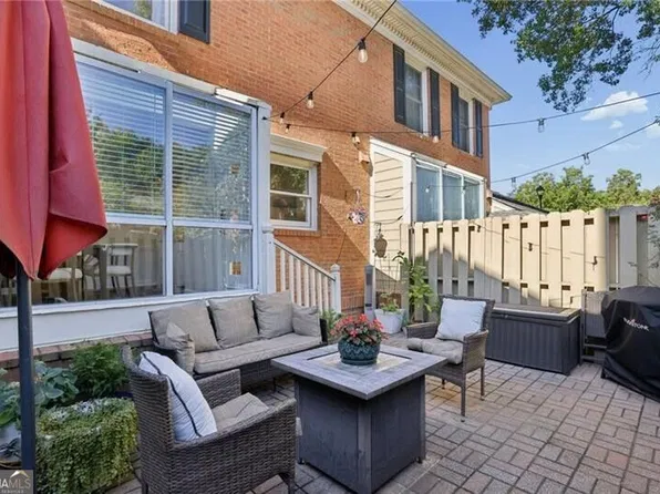 76 Mount Vernon Cir, Sandy Springs, GA 30338
