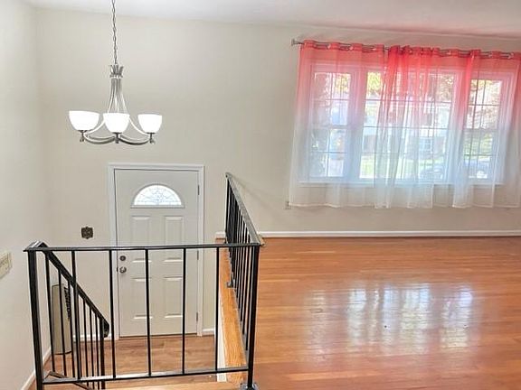 2nd image of 4603 Kerrydale Pl