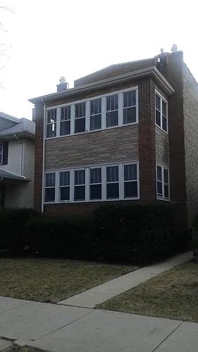 3446 N Harding Ave #BASEMENT Photo 1