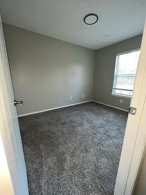 2 bed, 900 sqft, $1,096 — Photo 4