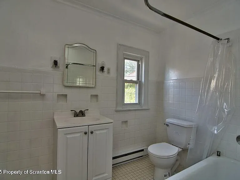 1515 Pine St — Photo 17