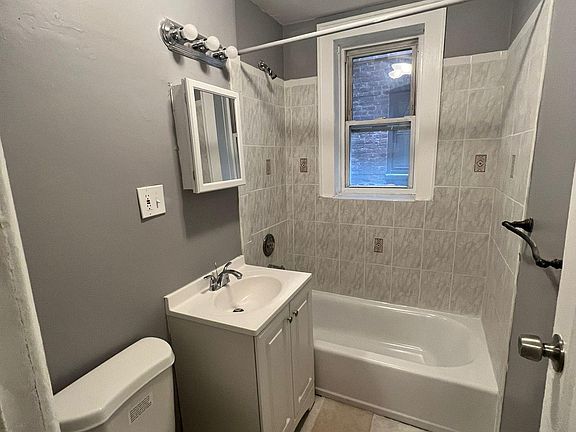 2nd image of 237 Lexington Ave #1FK