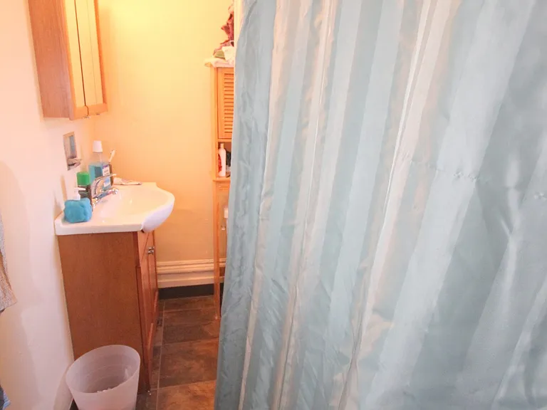 2615 Shady Ave — Photo 7