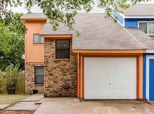 702 Victoria Dr, Midlothian, TX 76065