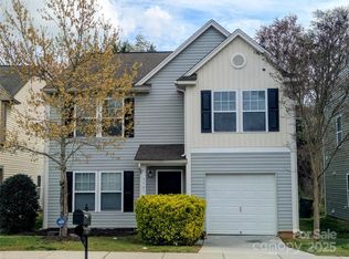 1327 Phil Oneil Dr, Charlotte, NC 28215